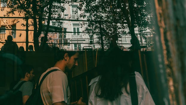 backpackers enjoying a group tour